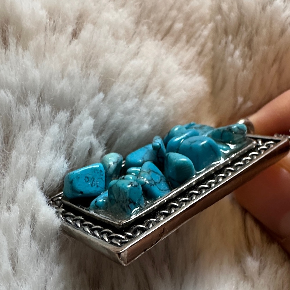 Turquoise Pendant Necklace - Picture 3 of 6